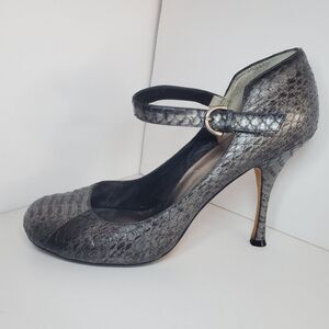 Max Studio Women Mary Jane Pump Size 9.5 Snakeskin Gray Silver Retro Strap Heels